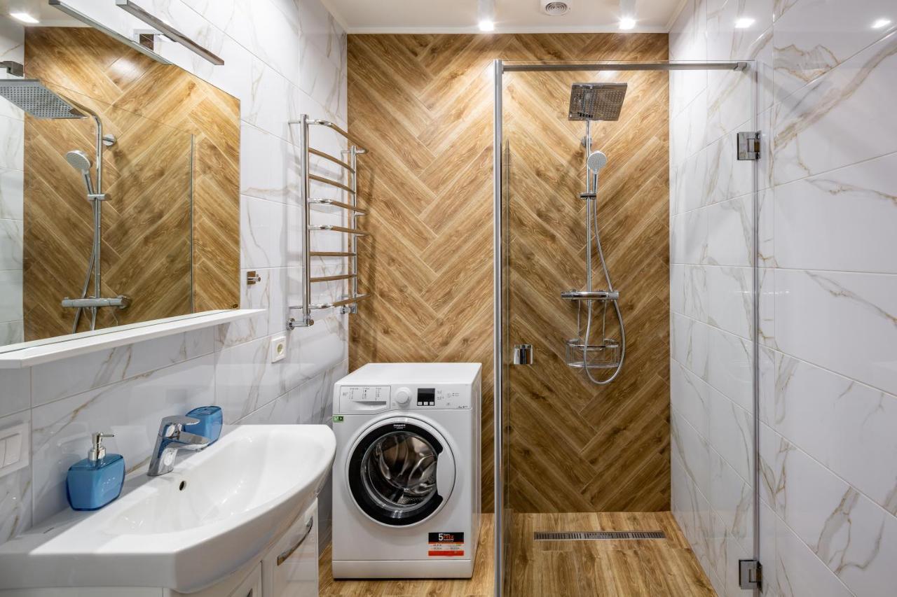 Romari Гнатюка 3 Apartment Lviv Luaran gambar