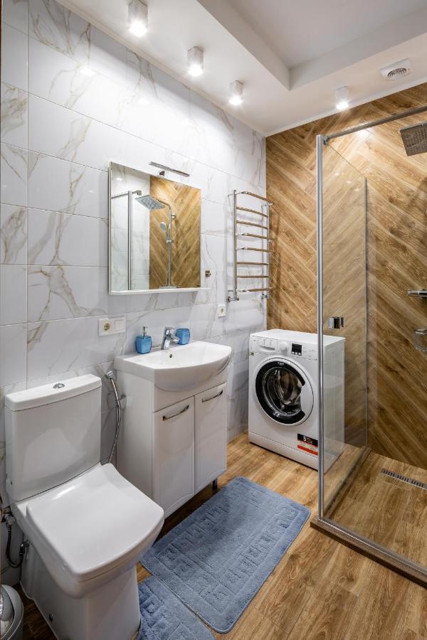 Romari Гнатюка 3 Apartment Lviv Luaran gambar