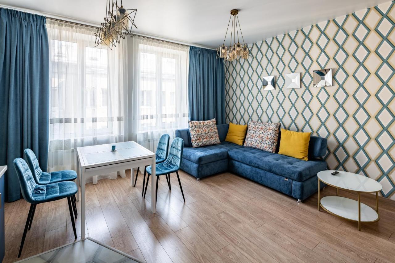 Romari Гнатюка 3 Apartment Lviv Luaran gambar