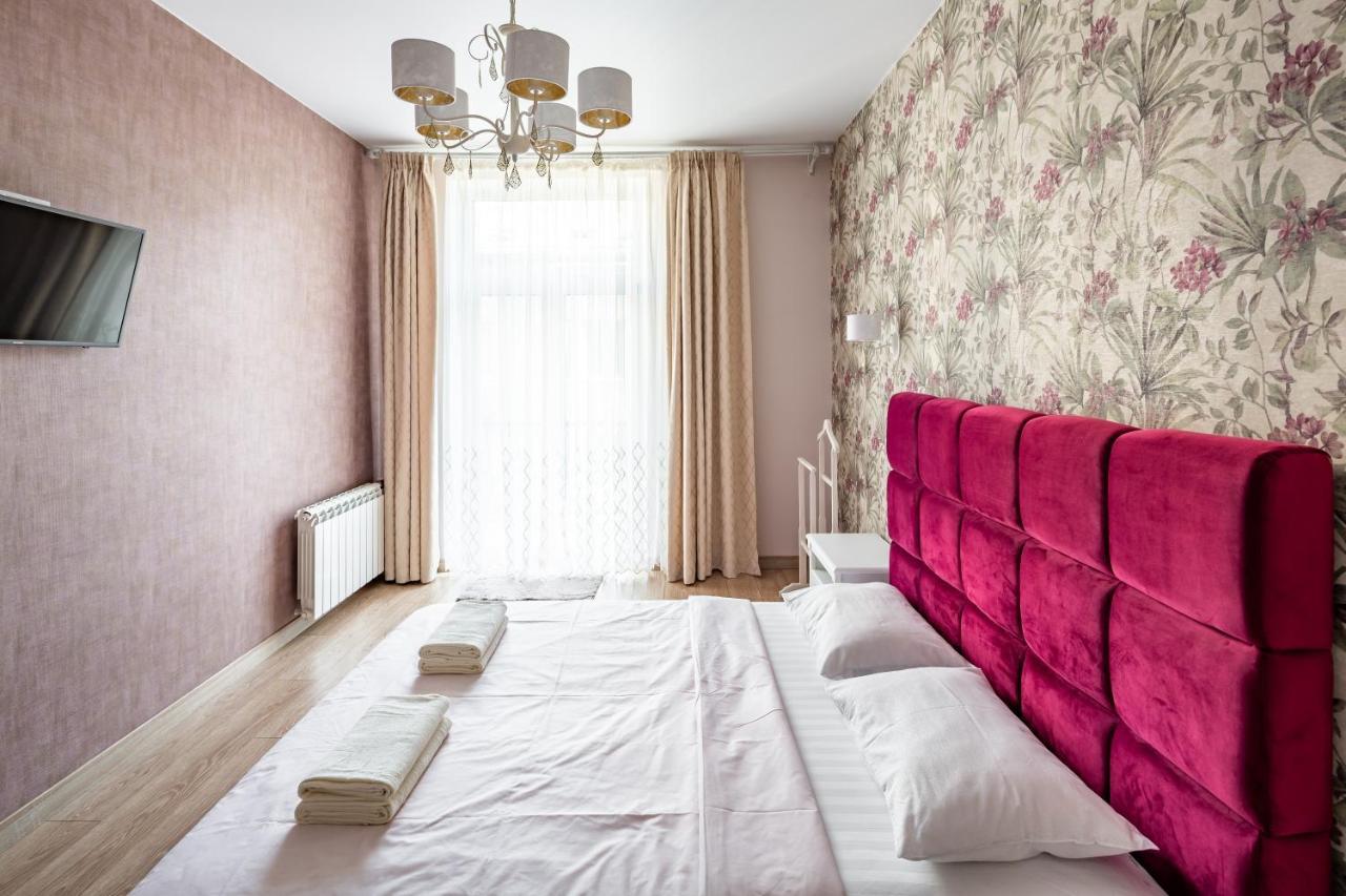 Romari Гнатюка 3 Apartment Lviv Luaran gambar